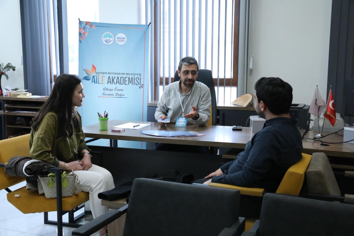 İLK ADIM ÇİFTLERDEN, BİR ÖMÜR DESTEK BÜYÜKŞEHİR AİLE AKADEMİSİ’NDEN