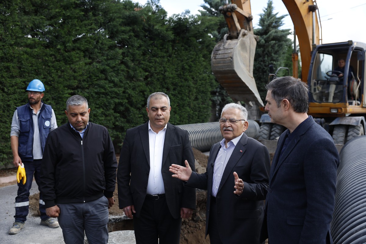 BAŞKAN BÜYÜKKILIÇ, ERENKÖY’DE 25 MİLYON TL’LİK YAĞMUR SUYU YATIRIMINI İNCELEDİ