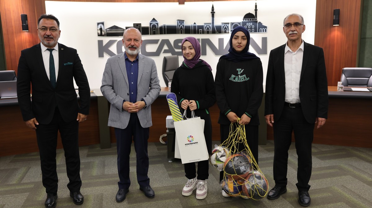 BAŞKAN ÇOLAKBAYRAKDAR: “ÇEVRE BİLİNCİYLE GELECEĞİMİZİ KORUYORUZ”