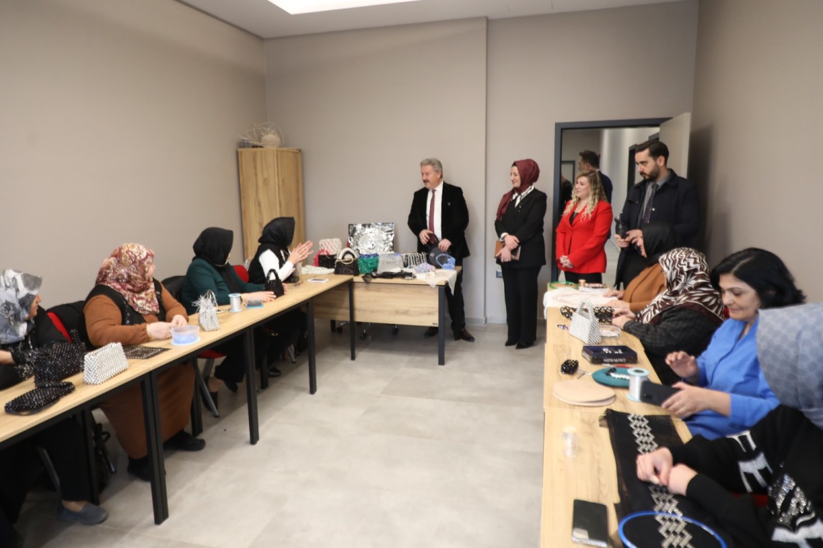 MELİKGAZİ BELEDİYESİ GÜLÜK SOSYAL YAŞAM MERKEZİ TANITIM GÜNLERİ BAŞLIYOR