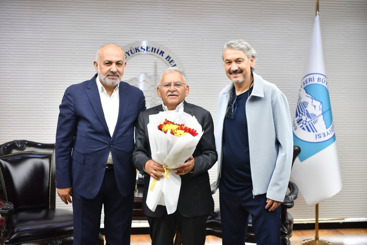 KAYSERİSPOR YÖNETİMİNDEN BAŞKAN BÜYÜKKILIÇ'A ZİYARET