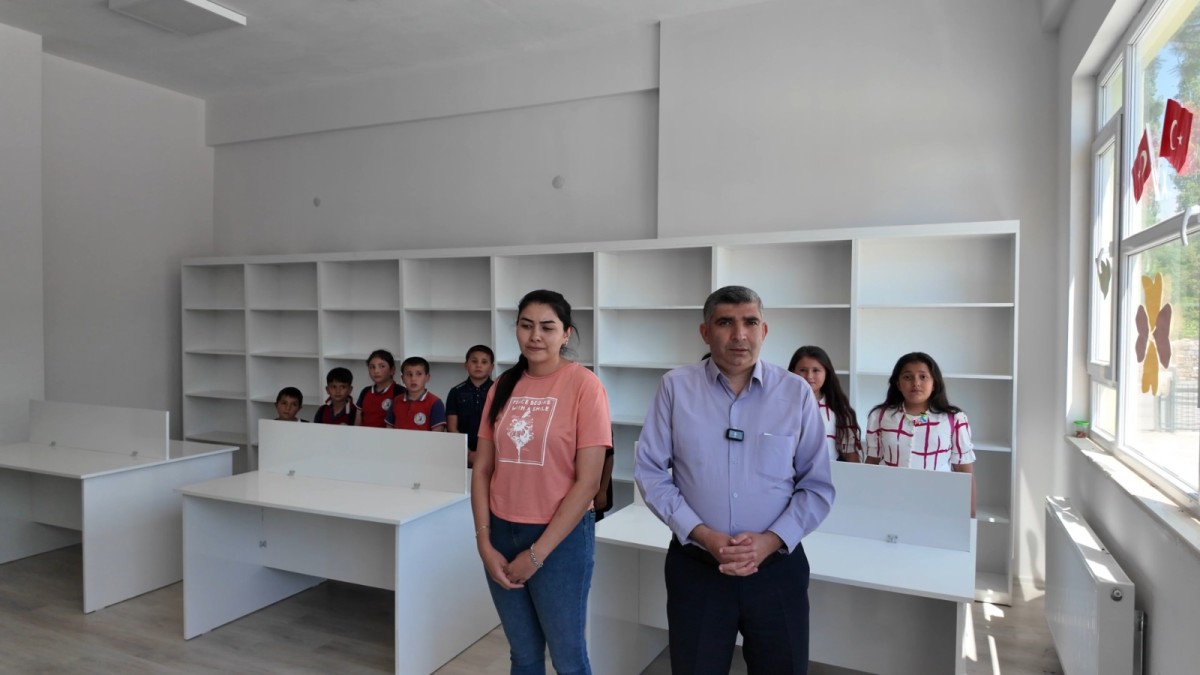BÜYÜKŞEHİR, AKKIŞLA’DA KÜTÜPHANE DİZAYN ETTİ