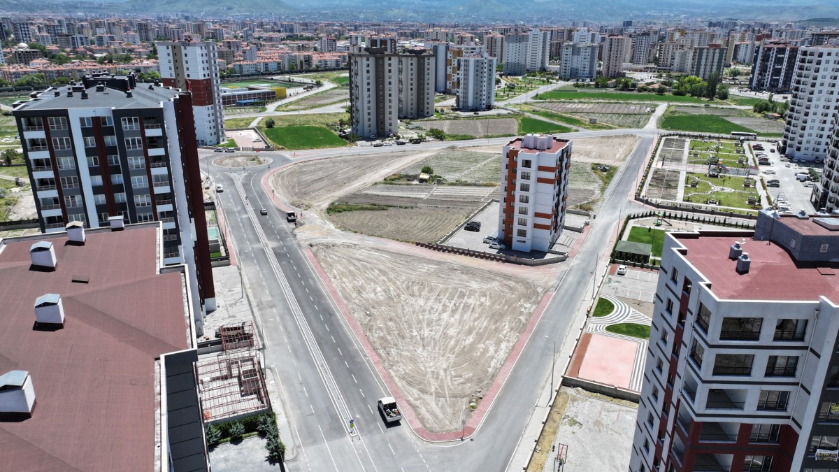 KOCASİNAN’DA DOĞA İLE İÇ İÇE YENİ PARKLAR, GELECEĞE YEŞİL MİRAS BIRAKIYOR