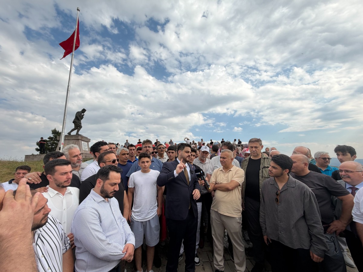 BAŞ'TAN MİLLİ EĞİTİM BAKANINA TARİH DERSİ