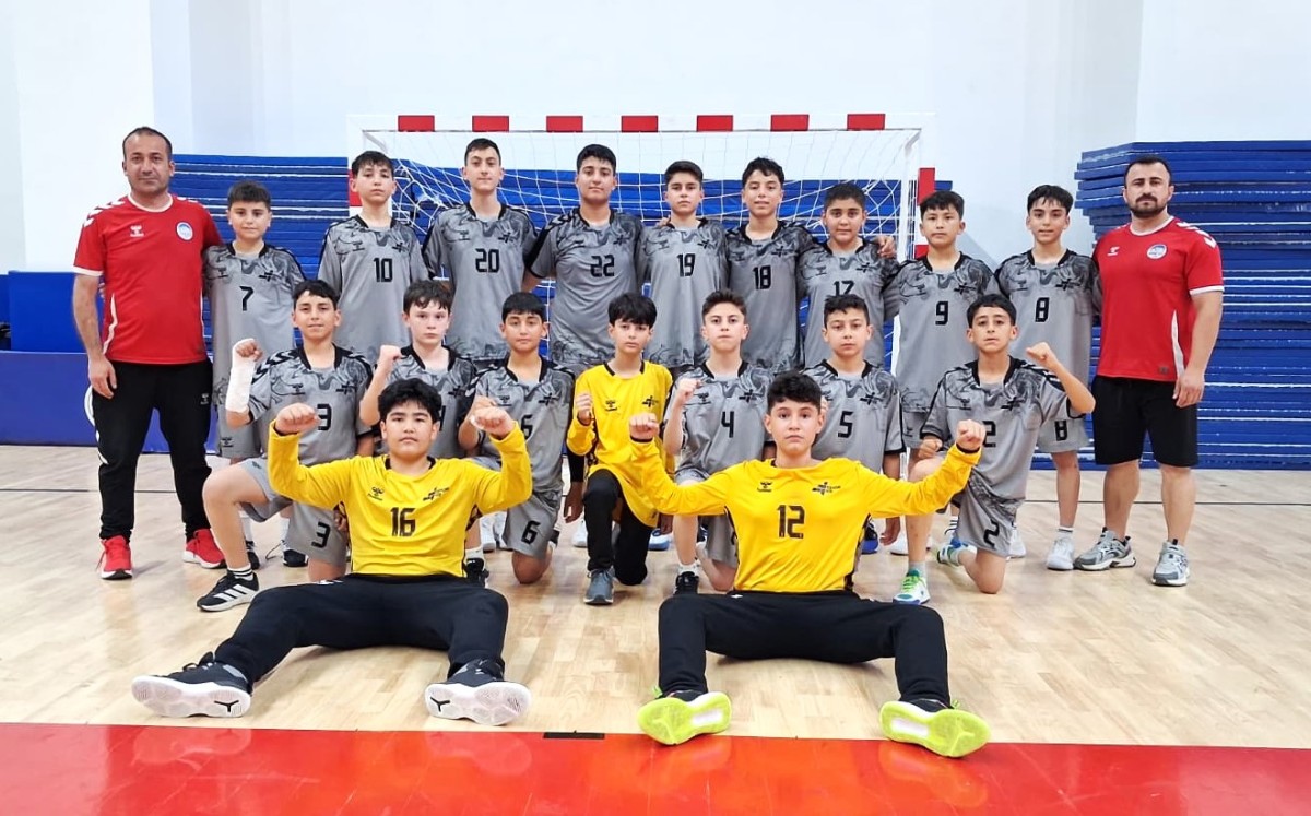 SPOR A.Ş. HENTBOL MİNİK ERKEKLERDE TÜRKİYE 5.Sİ OLDU