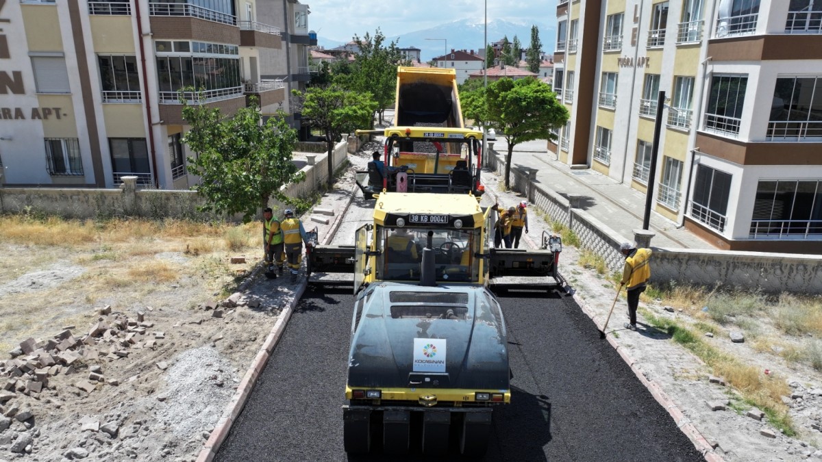 KOCASİNAN’IN ULAŞIM ALTYAPISINDA GÜÇLÜ DÖNÜŞÜM DEVAM EDİYOR