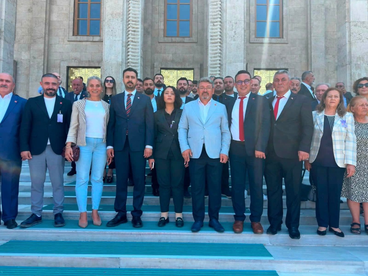 CHP'LİLER GRUP TOPLANTISINA KATILDI 