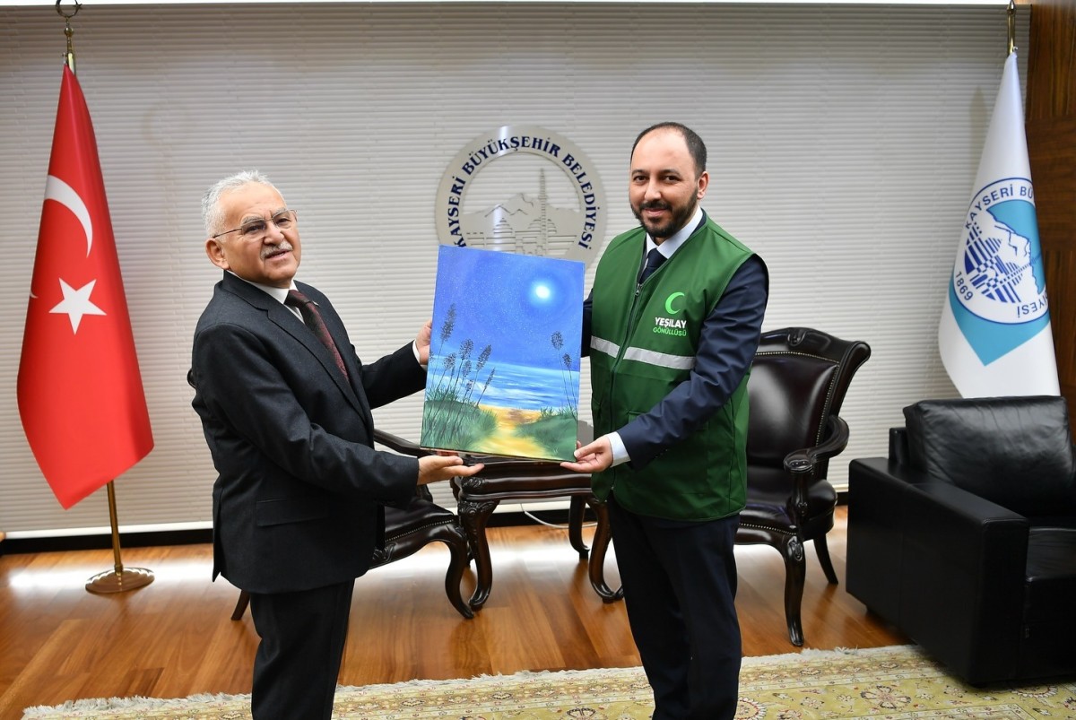 KAYSERİ BÜYÜKŞEHİR'DEN YEŞİLAY’A DESTEK