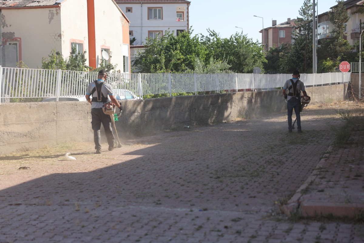 ÖĞRENCİLERİMİZ YENİ DÖNEME TEMİZ VE DÜZENLİ OKULLARDA BAŞLAYACAK