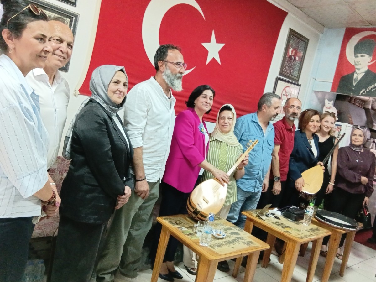 İYİ PARTİ KADIN KOLLARINDAN KEYF-İ MUHABBET ZİYARET