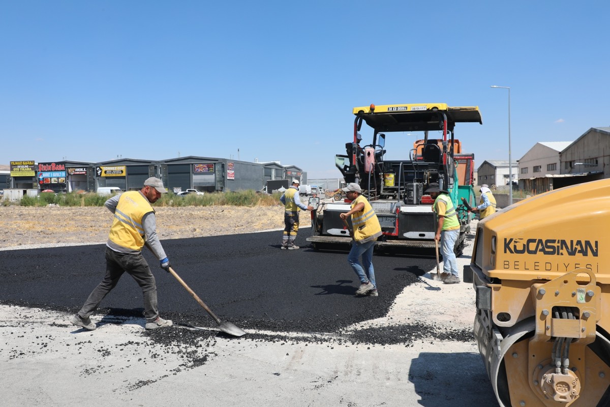 KOCASİNAN’DA SANAYİ SİTELERİNE NEFES ALDIRACAK YOL HAMLESİ!