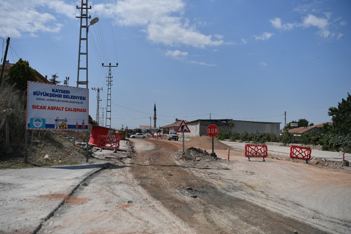 BÜYÜKŞEHİR, BUĞDAYLI-KIZIK YOLUNDA YENİLEME ÇALIŞMALARINA BAŞLADI