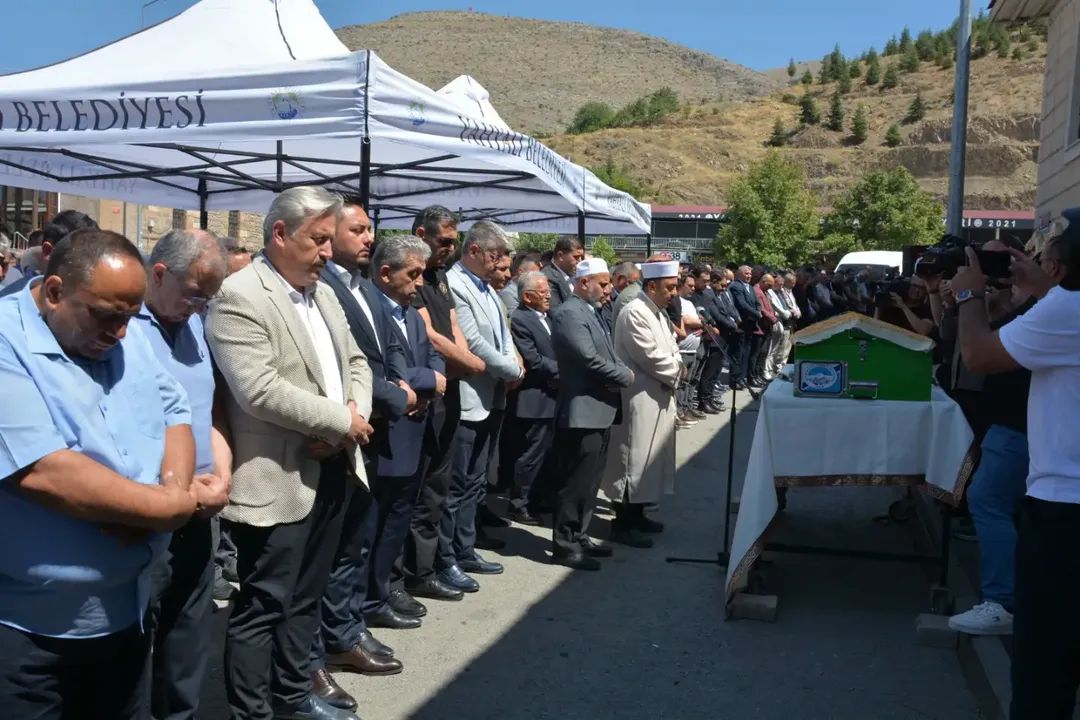 HAYRİYE KESKİNKILIÇ SON YOLCULUĞUNA UĞURLANDI