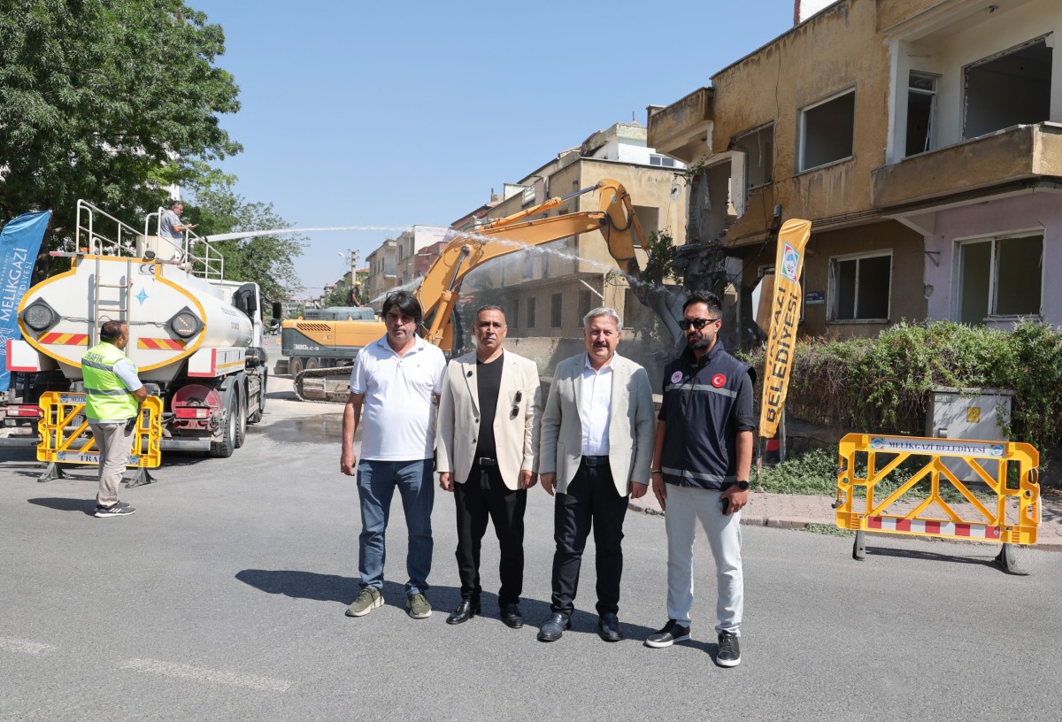 MELİKGAZİ BELEDİYESİ’NDEN AYDINLIKEVLER’E BÜYÜK KENTSEL DÖNÜŞÜM HAMLESİ