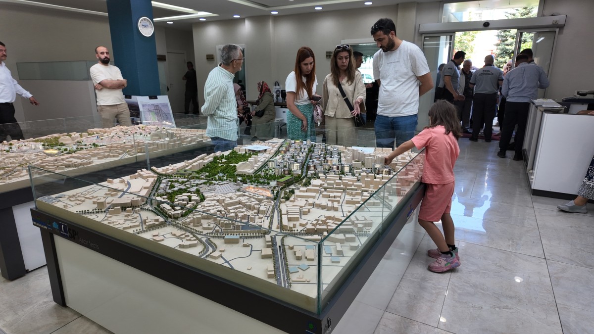 SAHABİYE’DE DÖNÜŞÜM HIZ KESMEDEN SÜRÜYOR