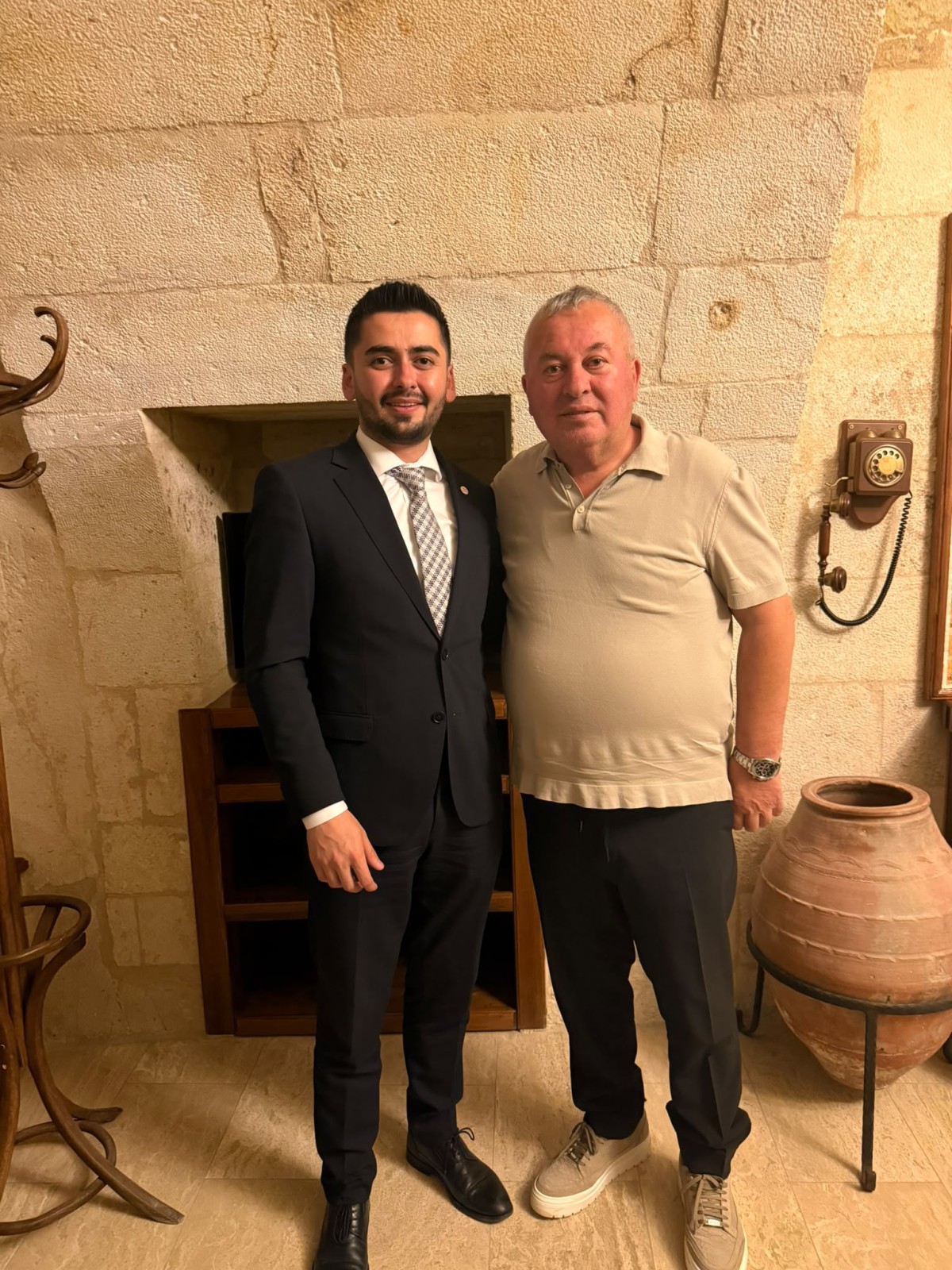CEMAL ENGİNYURT, YENİ PARTİLİLERLE BULUŞTU 
