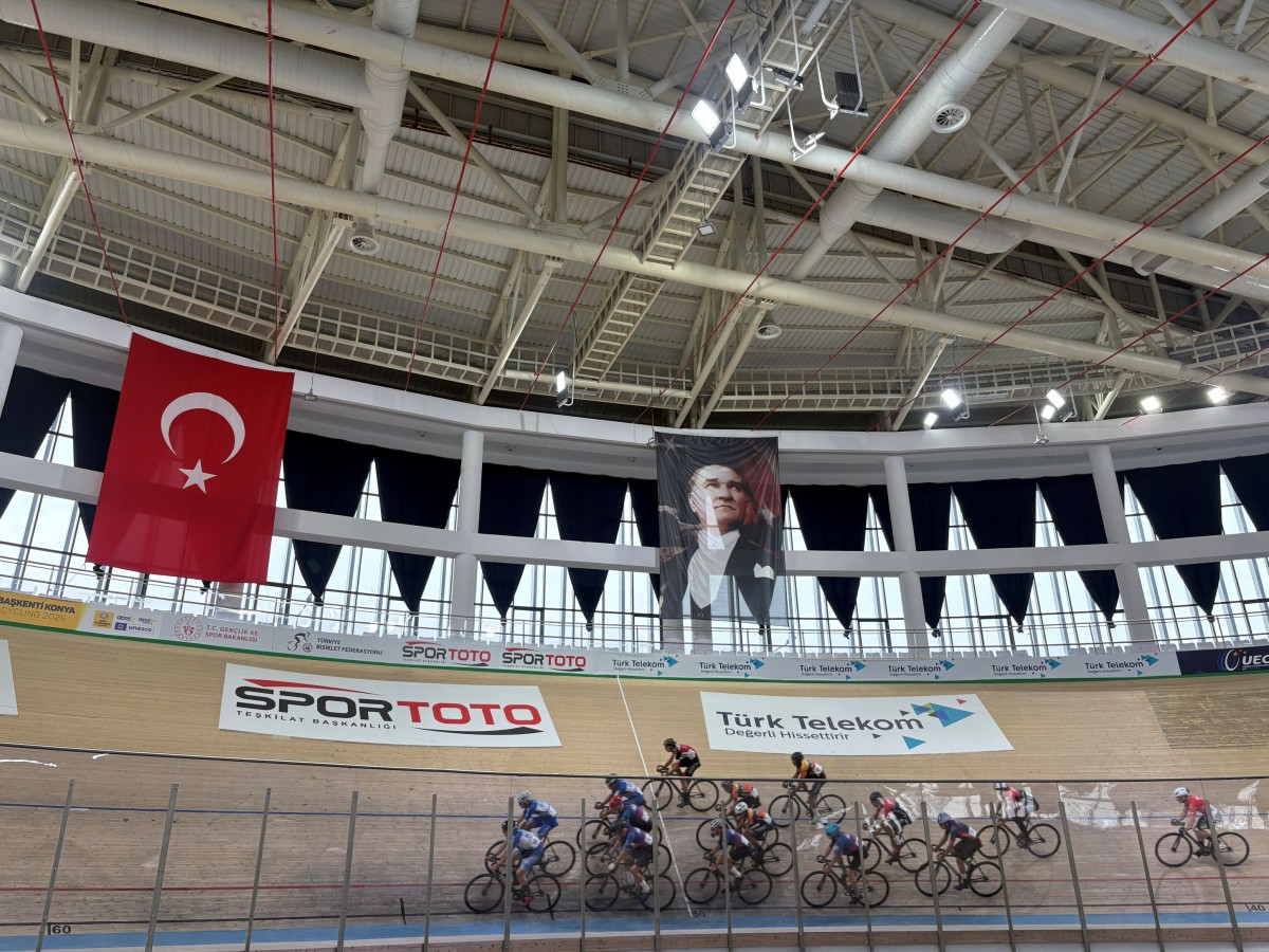 PİST BİSİKLETİ KUPASI’NIN GENÇ YILDIZLARI KONYA VELODROMU’NDA PEDAL ÇEVİRDİ