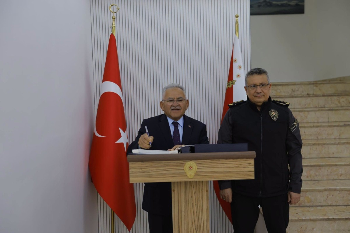  BÜYÜKKILIÇ’TAN, EMNİYET MÜDÜRÜ ERGEN’E HAYIRLI OLSUN ZİYARETİ