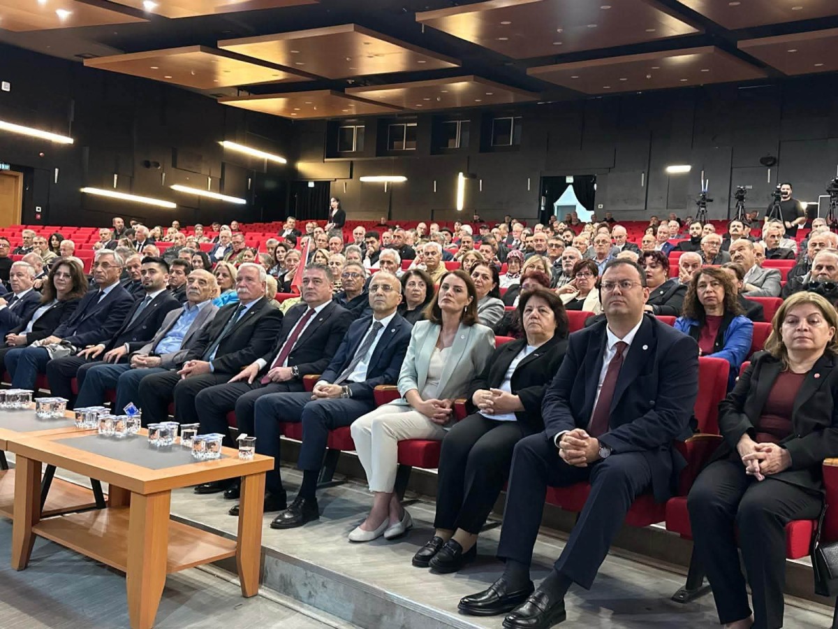 YENİ PARTİ İL KONGRESİ YAPILlYOR