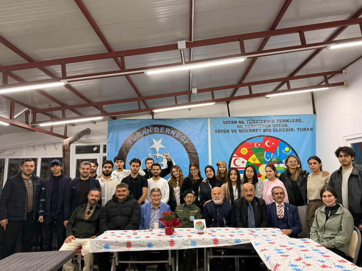 KARABAĞ GAZİSİ ATİLLA YUMAK, TURAN GENÇLİĞİYLE BULUŞTU
