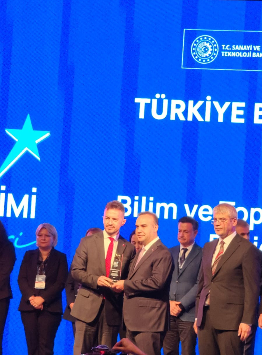 SANAYİ VE TEKNOLOJİ BAKANI KACIR’DAN BİLİMFEST KAYSERİ’YE TÜRKİYE BİRİNCİLİĞİ ÖDÜLÜ