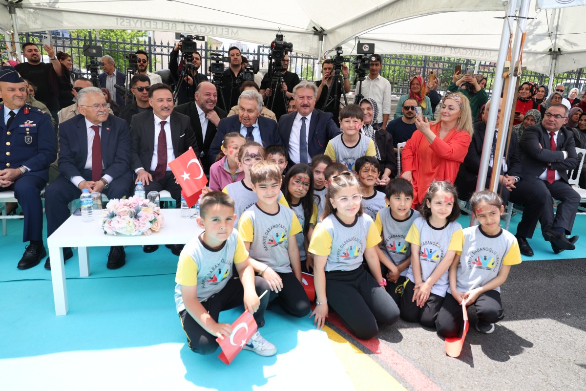 MELİKGAZİ BELEDİYESİ KAZIM KARABEKİR İLKOKULU VE ORTAOKULU AÇILDI
