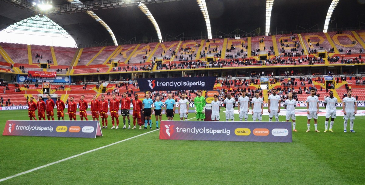 KAYSERİ-KONYA MAÇINDA SARI KIRMIZILILAR ÖNE GEÇİYOR!
