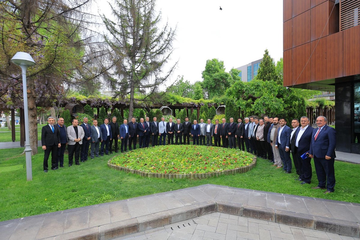 KAYSERİSPOR İÇİN TOPLANDILAR