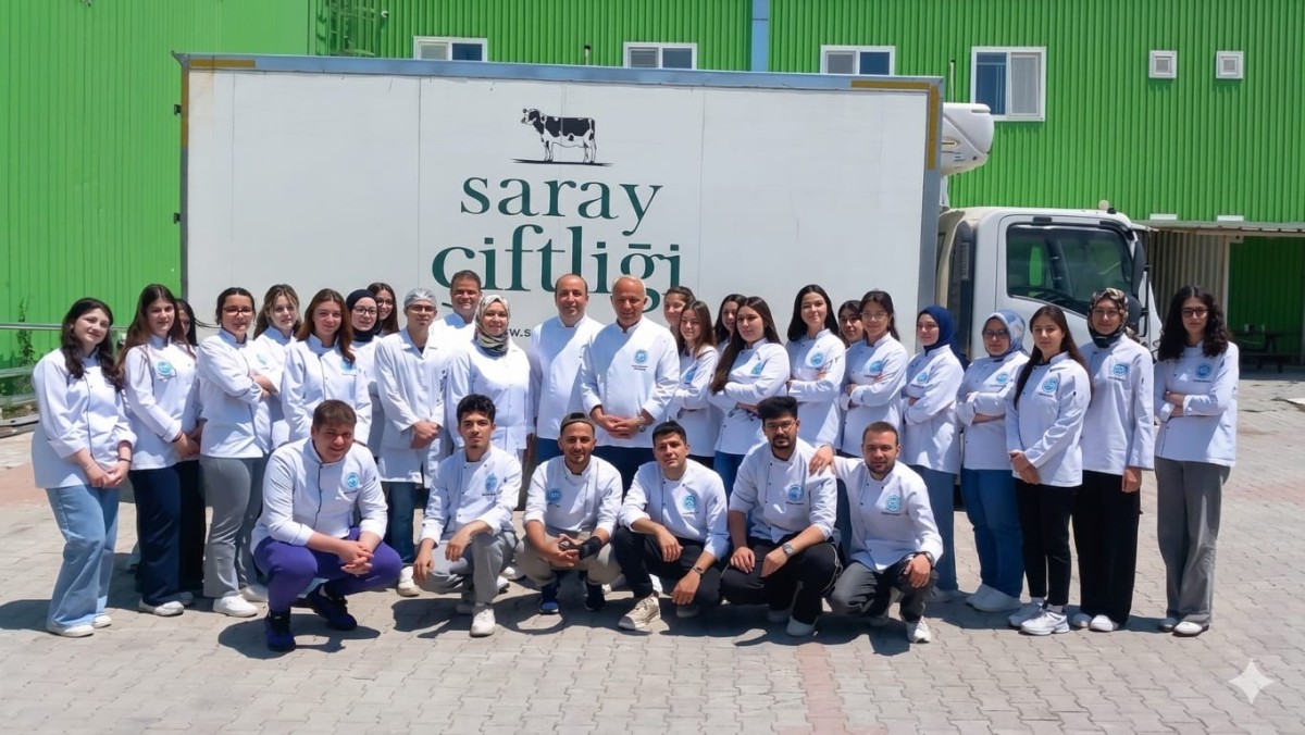 KAYÜ DEVELİ'DE AŞÇILIK ÖĞRENCİLERİNE EĞİTİM GEZİSİ