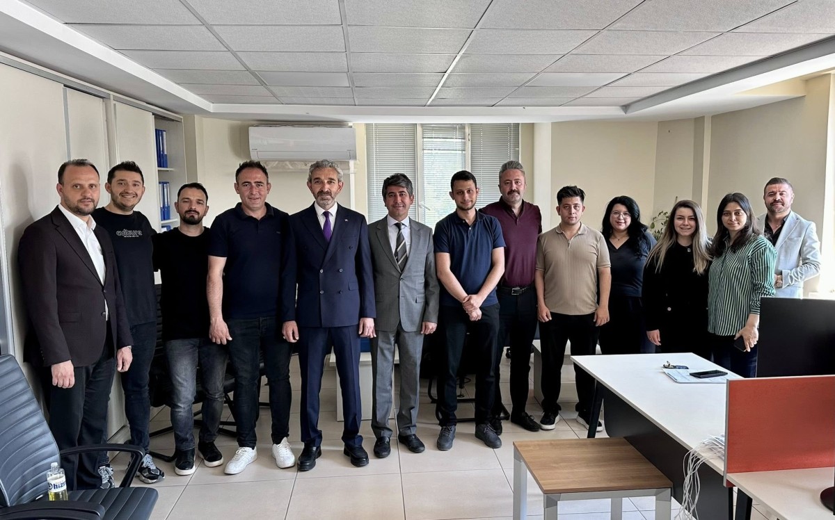 BAŞKAN YAVUZ NAVRUZ, TEMPOYU DÜŞÜRMÜYOR