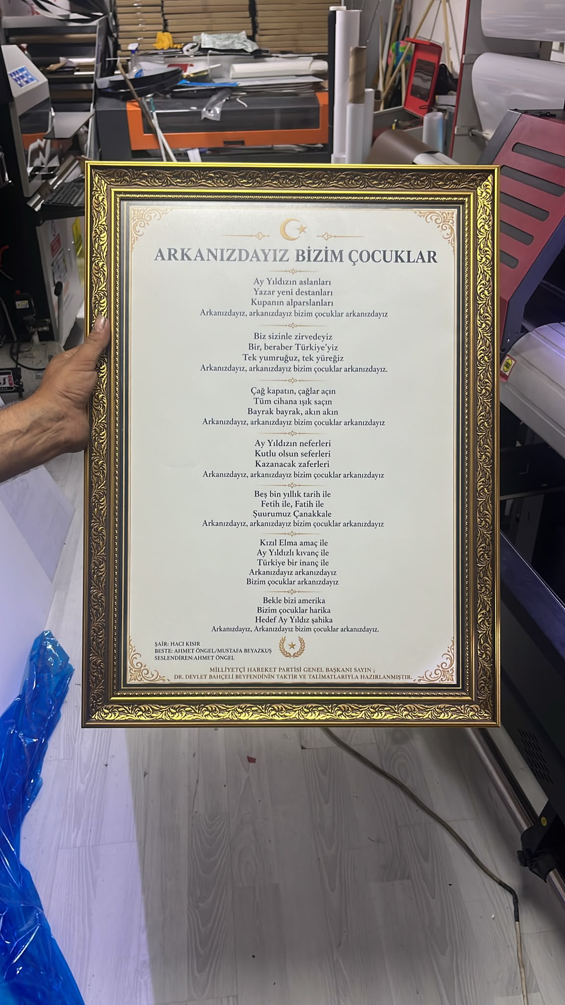 HACI KlSlR'DAN MİLLİ TAKIMA MARŞ 