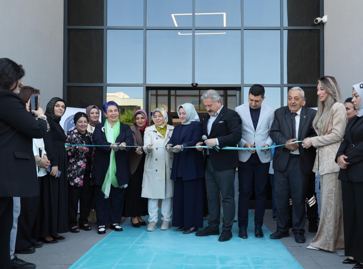 SOSYAL YAŞAMI RENKLENDİREN GÜLÜK SOSYAL YAŞAM MERKEZİ TANITILDI