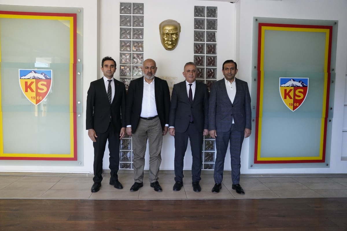 KAYSERİSPOR'A ZİYARETÇİ AKINI SÜRÜYOR