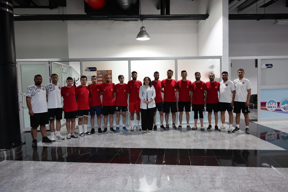 TÜRKİYE’NİN ENGELLERİ AŞAN MİLLİ GURURU, SPOR A.Ş. TESİSLERİNDE KAMP YAPTI