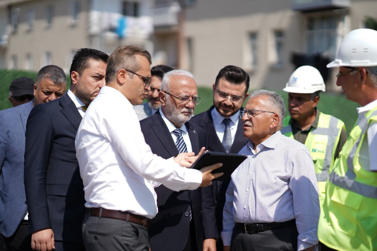 BÜYÜKKILIÇ VE ELİTAŞ, KARTAL KATLI KAVŞAĞI'NDAKİ ÇALIŞMALARI YERİNDE İNCELEDİ