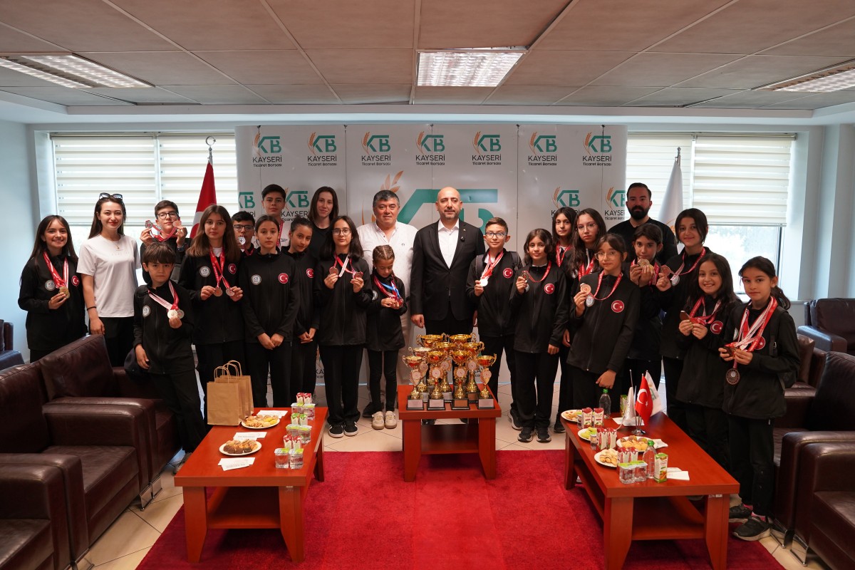 KTB ERVA SPOR OKULU SPORCULARINDAN BAŞKAN BAĞLAMIŞ'A ZİYARET
