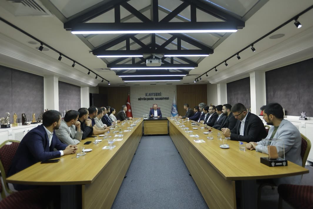 BAŞKAN BÜYÜKKILIÇ’A ODA VE DERNEK ZİYARETLERİ