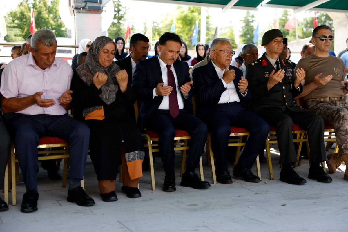 DOĞANAY VE YİĞİT’İ KABRİ BAŞINDA ANILDI