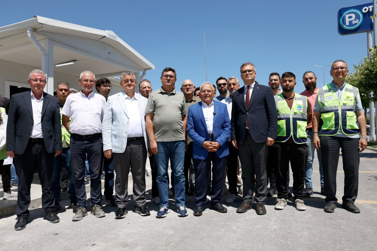 ŞANTİYEDE GÜNDEM: KARTAL KATLI KAVŞAĞI