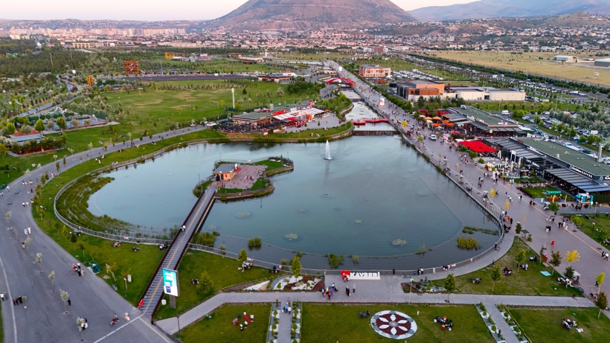 KAYSERİLİLERİN VAZGEÇİLMEZ BULUŞMA NOKTASI OLDU