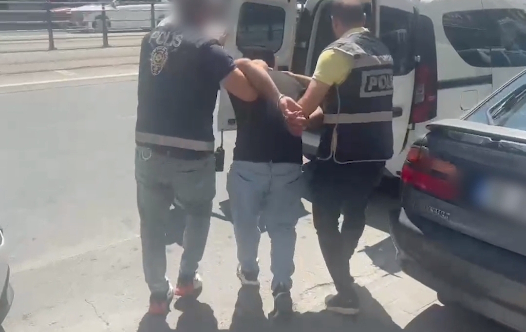 UYUŞTURUCU TİCARETİ YAPAN ŞAHIS YAKALANDI