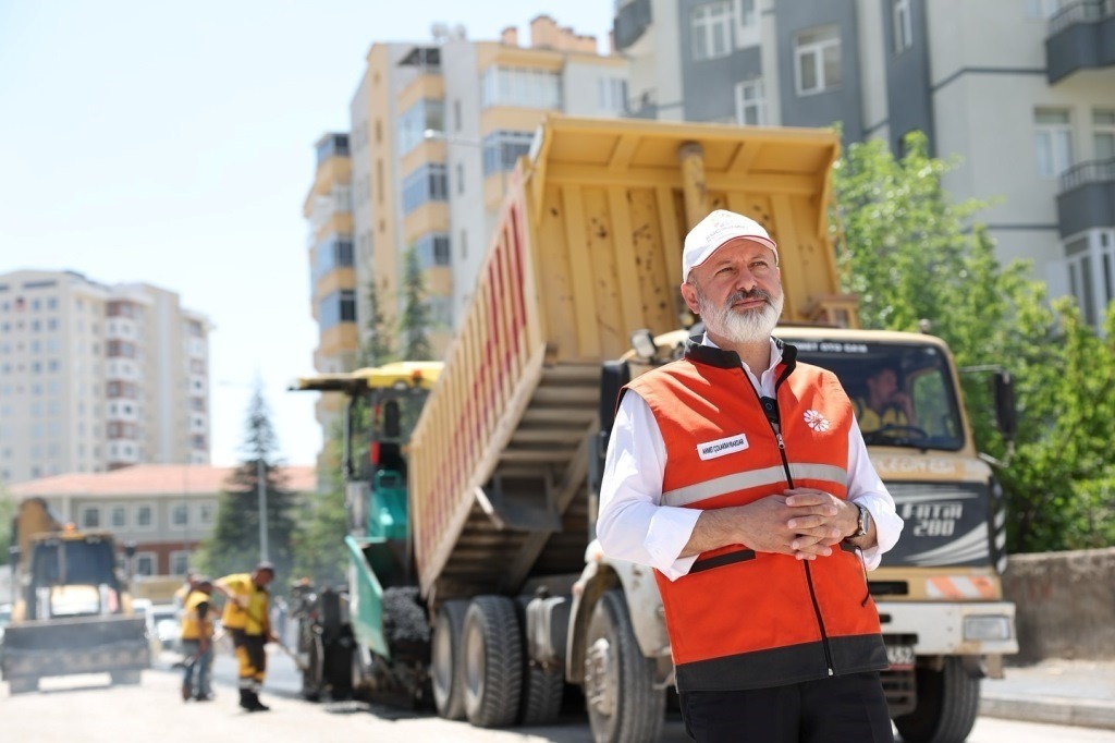 KOCASİNAN’IN ULAŞIM ALTYAPISINDA GÜÇLÜ DÖNÜŞÜM DEVAM EDİYOR