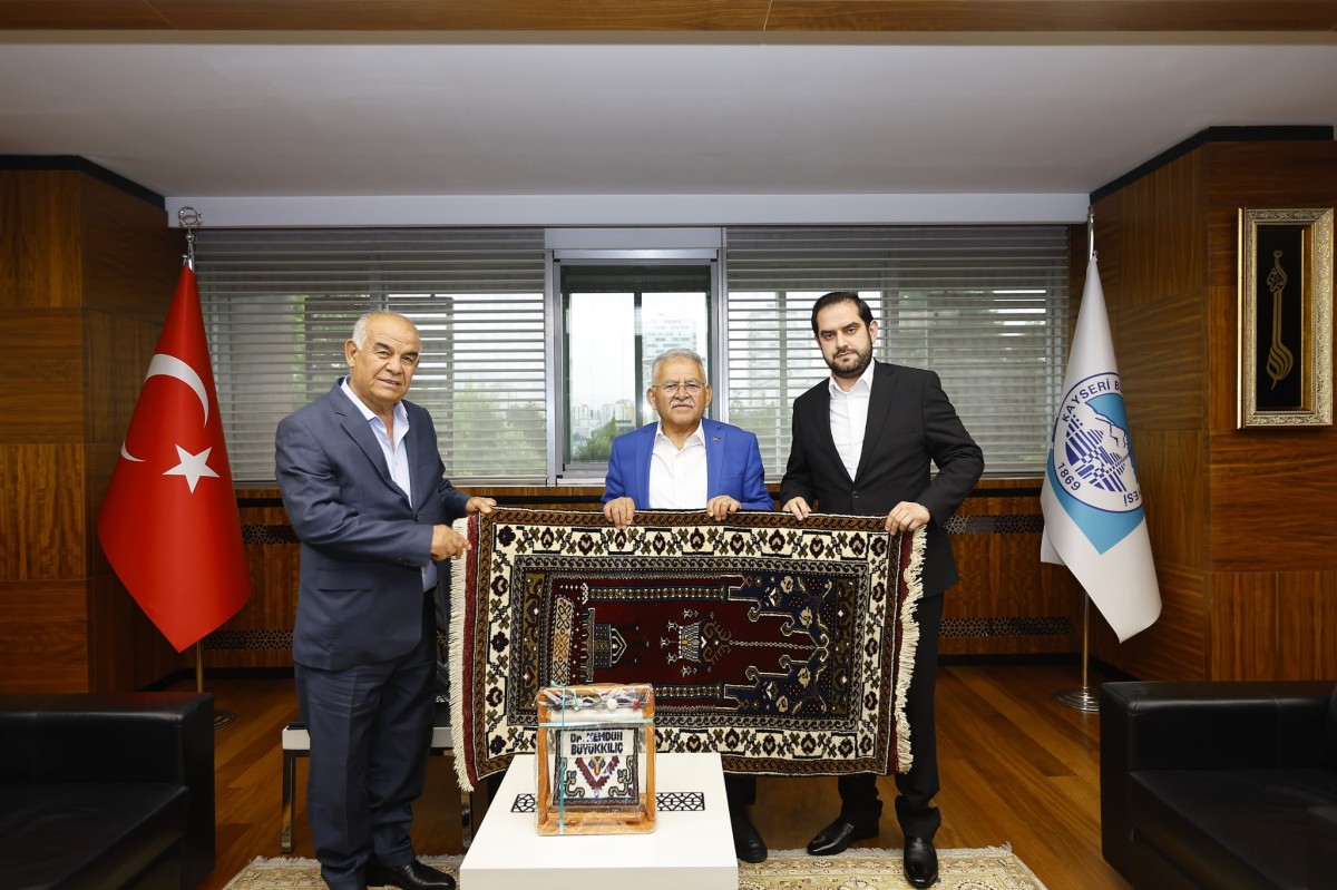 BURAK HALl'DAN BAŞKAN BÜYÜKKILIÇ'A ZİYARET