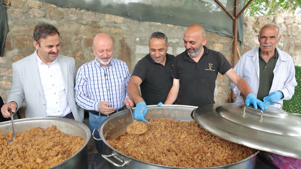 GÜNEŞLİ'DE PİLAV ŞENLİĞİNDE BULUŞTULAR
