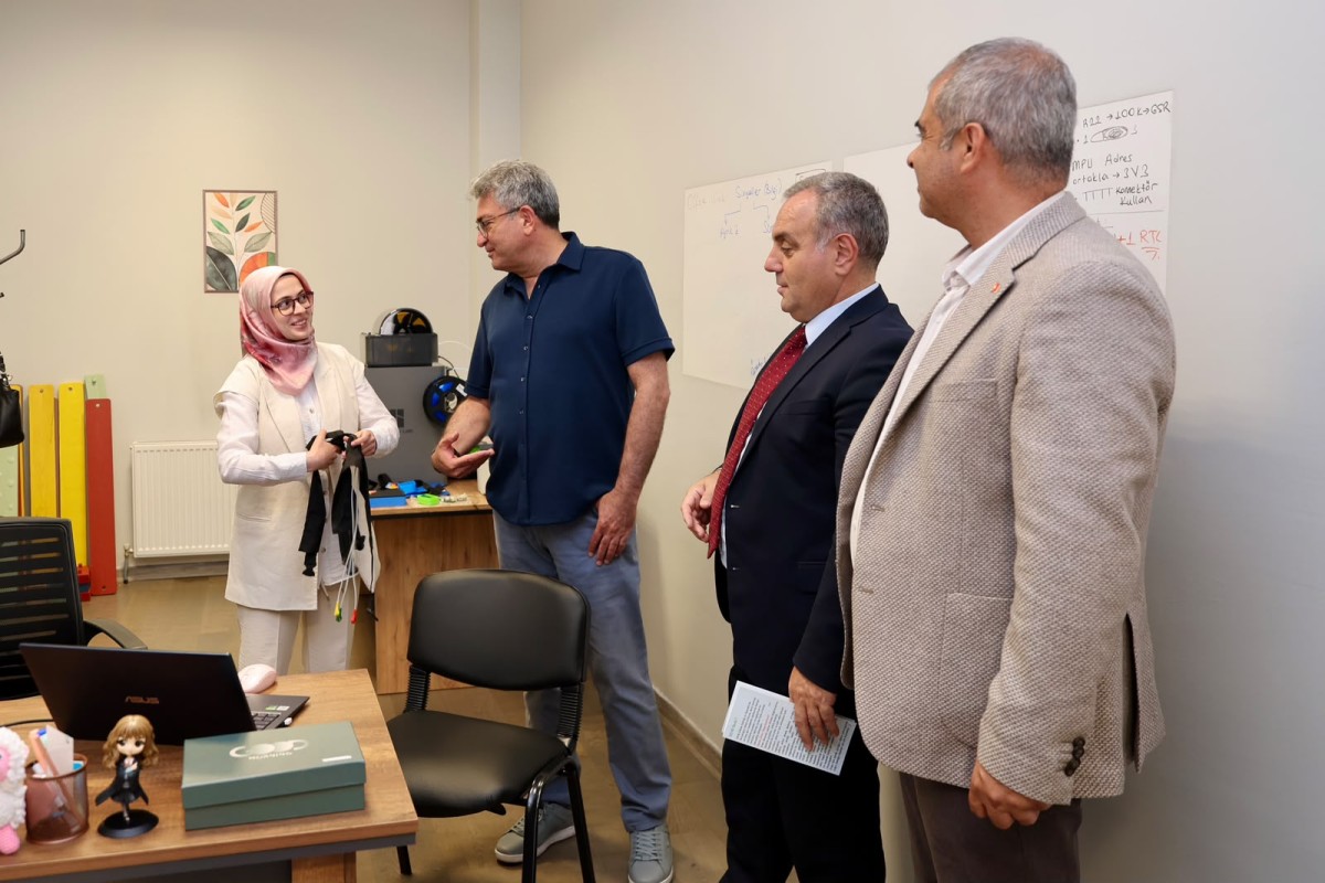 ERCİYES ÜNİVERSİTESİ AKADEMİSYENLERİNDEN BİR İLK