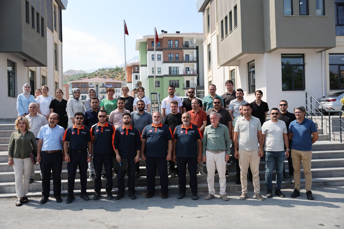 BAŞKAN ÖZDOĞAN: “AFETLERE HAZIRLIK SÜREKLİLİK GEREKTİREN BİR SÜREÇTİR”