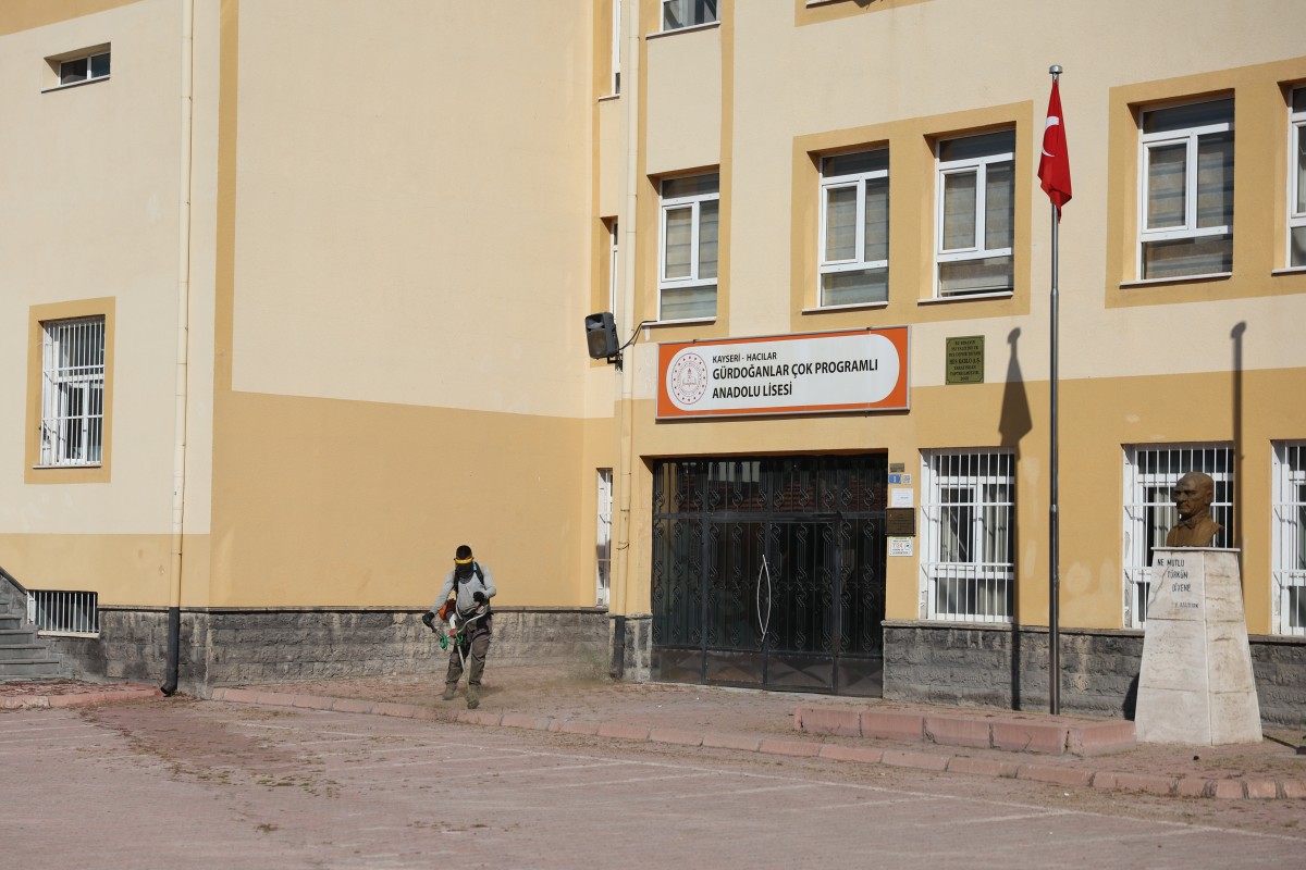 ÖĞRENCİLERİMİZ YENİ DÖNEME TEMİZ VE DÜZENLİ OKULLARDA BAŞLAYACAK