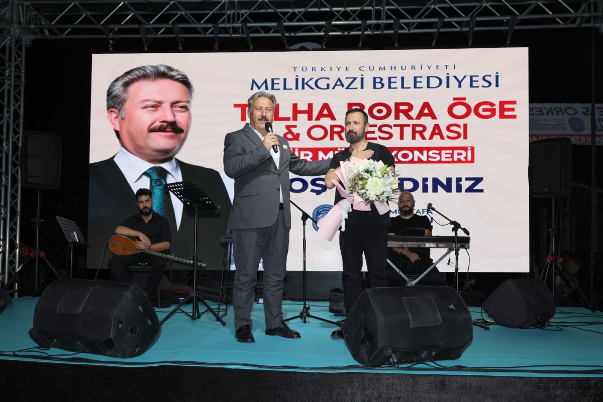 TALHA BORA ÖGE VE ORKESTRASI MELİKGAZİ’DE UNUTULMAZ BİR AKŞAM YAŞATTI