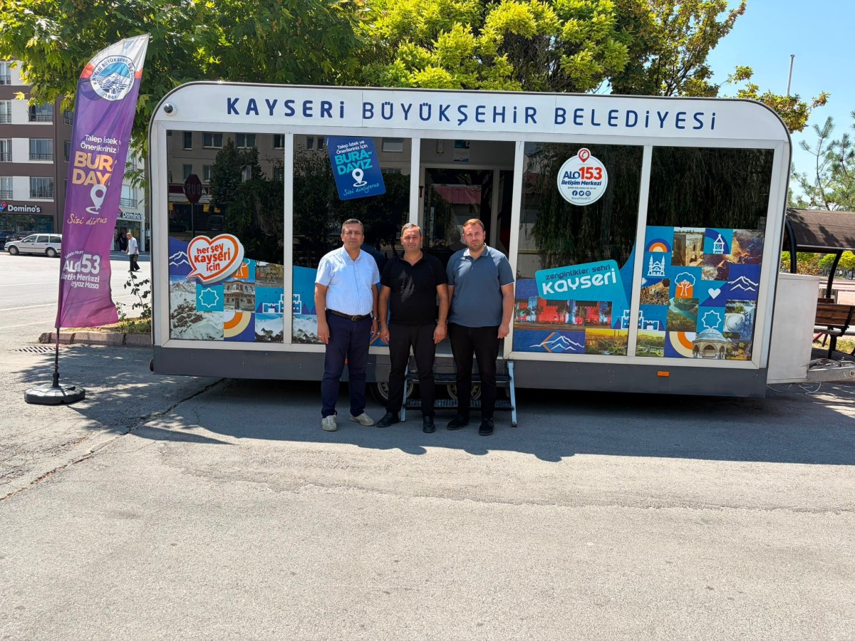 MOBİL BEYAZ MASA ŞEHRİN DÖRT BİR YANINDA TALEPLERİ DİNLİYOR
