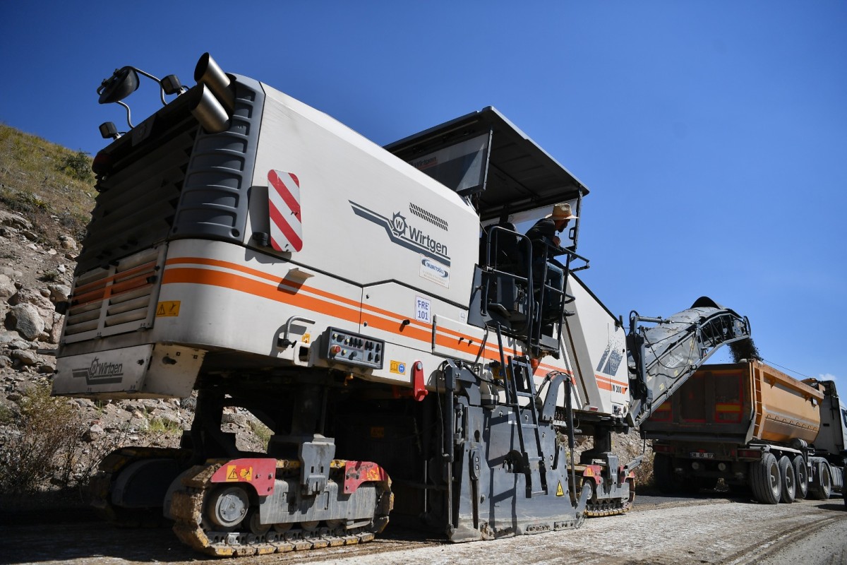 BÜNYAN’DA 16 KİLOMETRELİK YOLU YENİLENİYOR